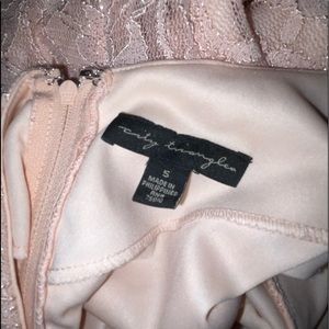 Beautiful pink prom dress!